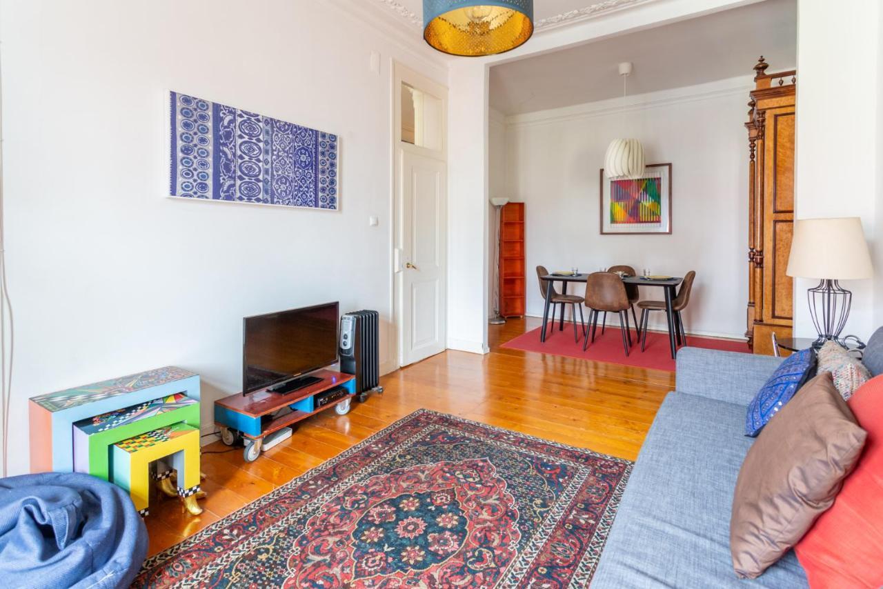 Bright 2 Bedroom Apt 100M From Av. Liberdade Lisbon Exterior photo